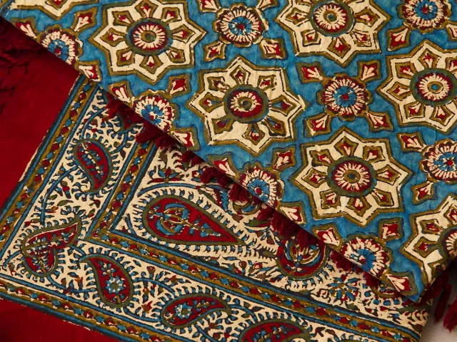 رومیزی پارچه ای قلمکار اصفهان (100 * 100)