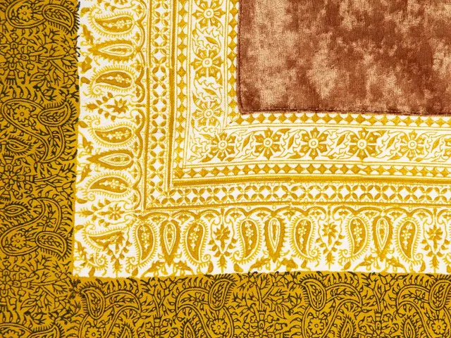 رومیزی پارچه ای قلمکار اصفهان (100 * 100)