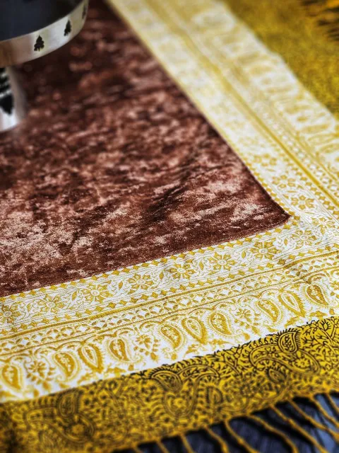 رومیزی پارچه ای قلمکار اصفهان (100 * 100)