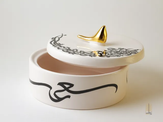 ظرف دربدار سرامیکی بزرگ
