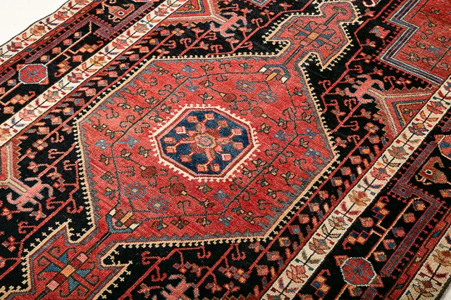 فرش دستباف تویسرکان