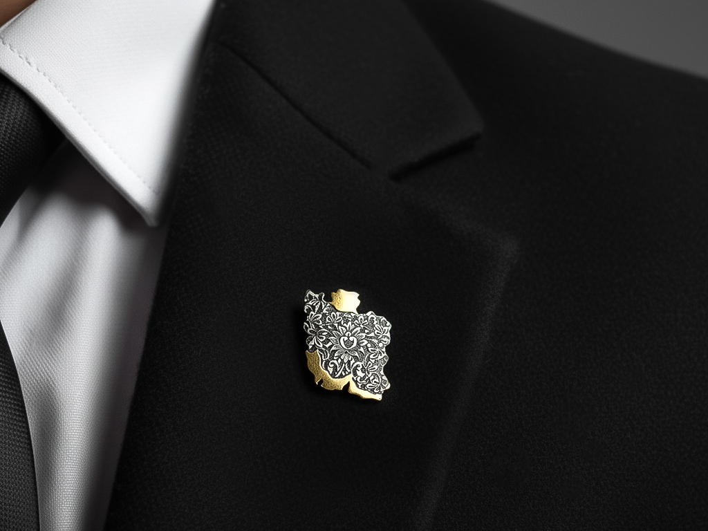 بج کت چیست و چرا بج کت قلم‌زنی نقره بهترین انتخاب برای هدیه سازمانی است؟