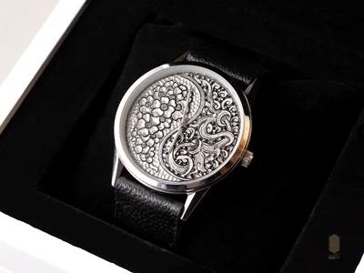 ساعت دستبند قلمزنی