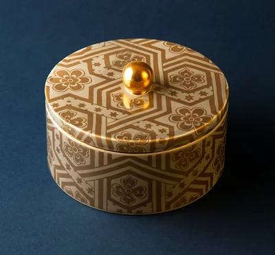 ظرف درب دار سرامیکی گرد راستین ستاره لاستر طوسی