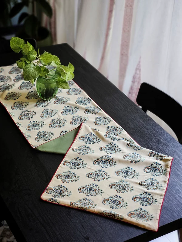 رانر چاپ قلمکار اصفهان (140 * 40)