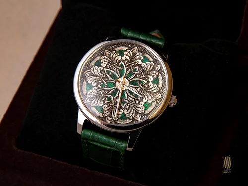 ساعت مچی قلمزنی