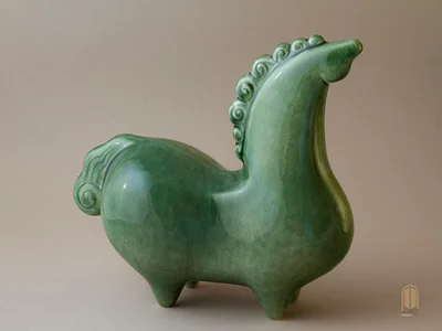 تندیس سرامیکی اسب کهر