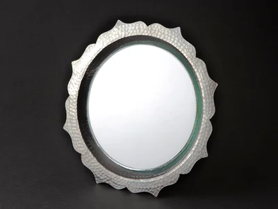 آینه مسی دیواری طرح خورشیدی